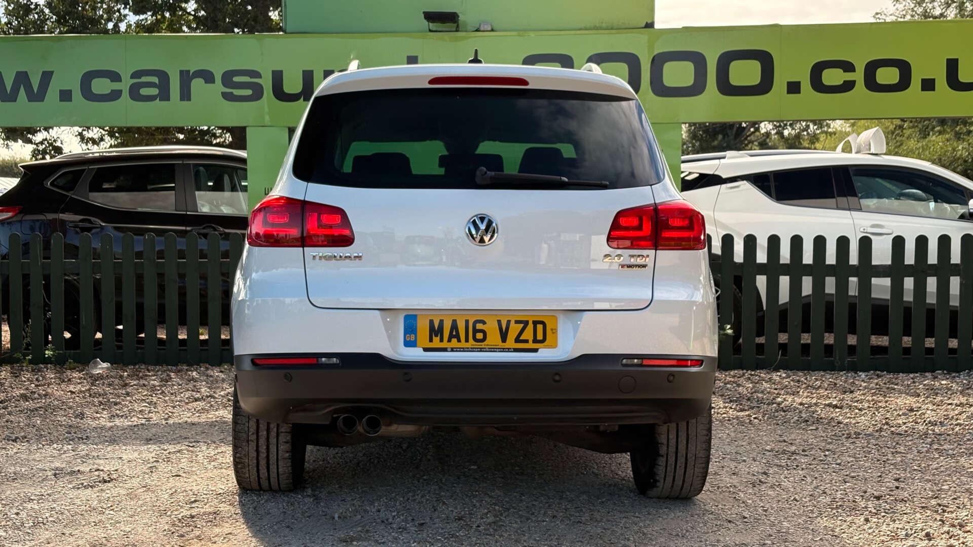 Volkswagen Tiguan view 9