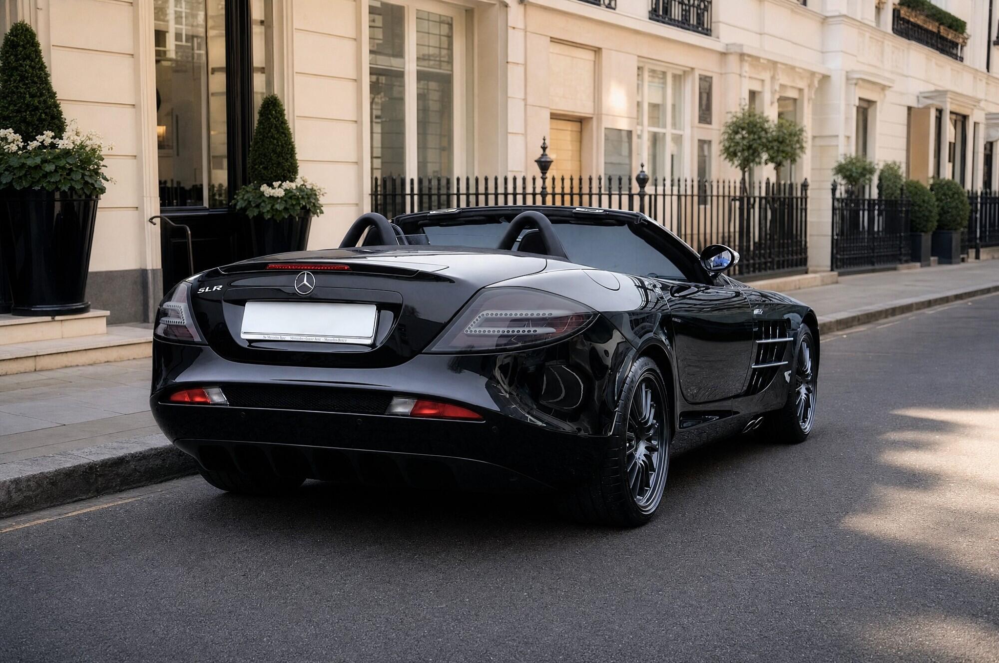 Mercedes-Benz SLR Mclaren view 4