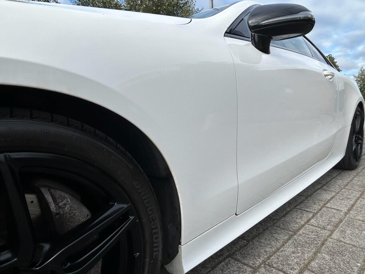 Mercedes-Benz E-Class view 18