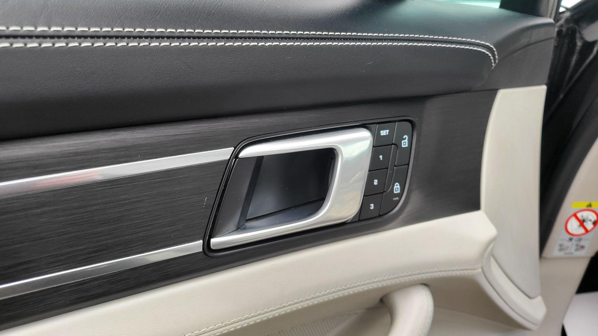 Porsche Panamera view 46