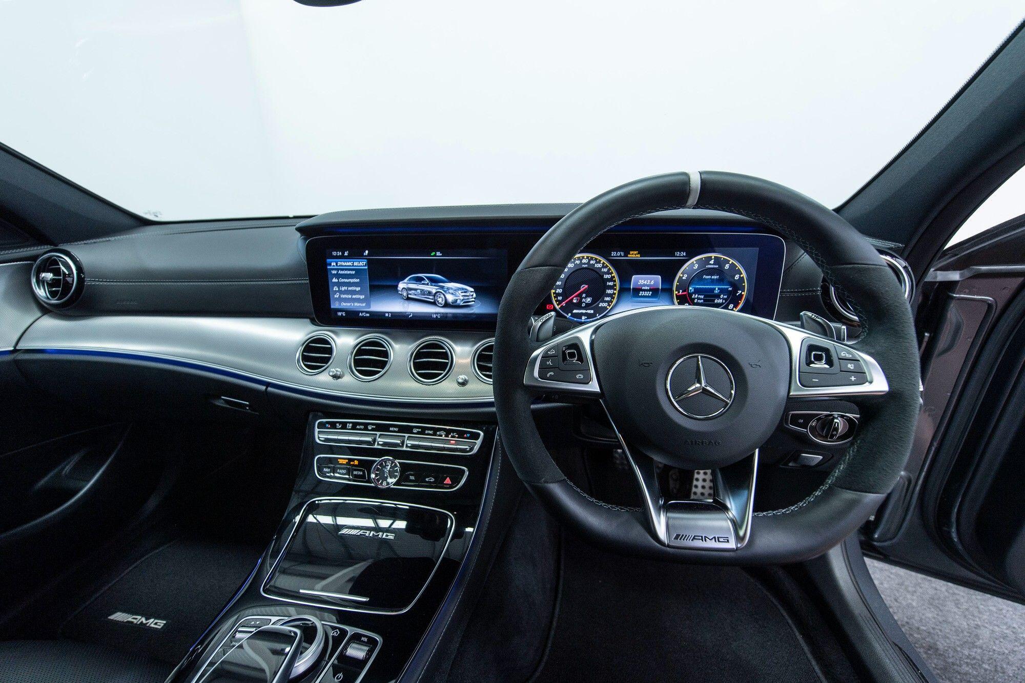 Mercedes-Benz E Class view 15