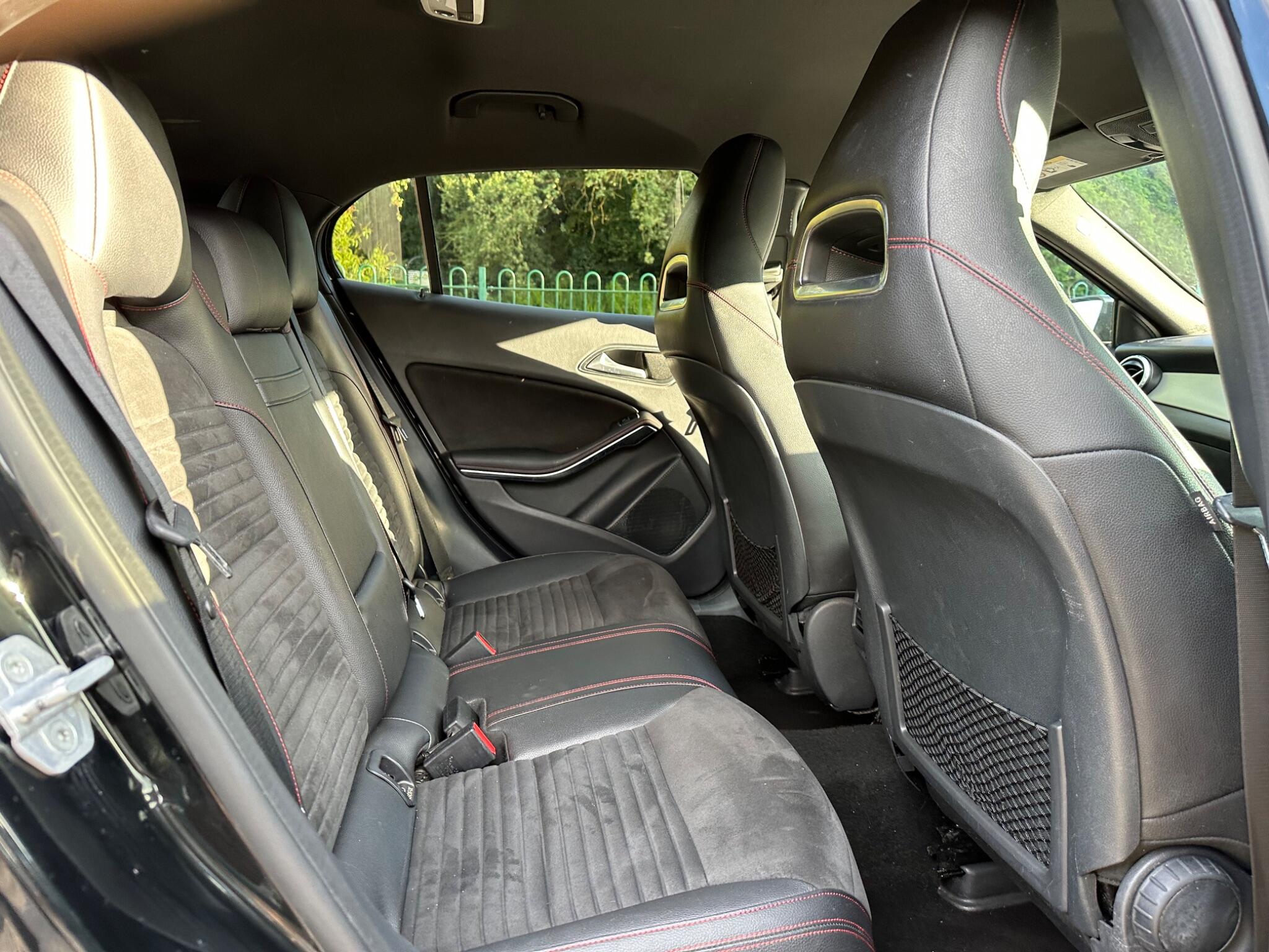 Mercedes-Benz Gla view 18