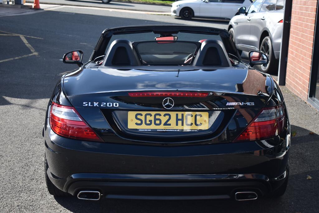 Mercedes-Benz SLK view 8