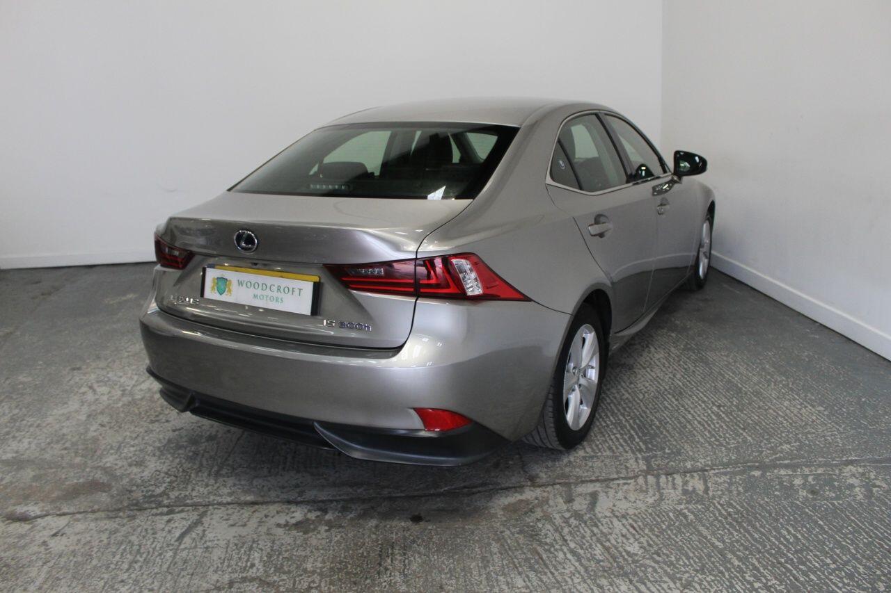 Lexus Is view 8