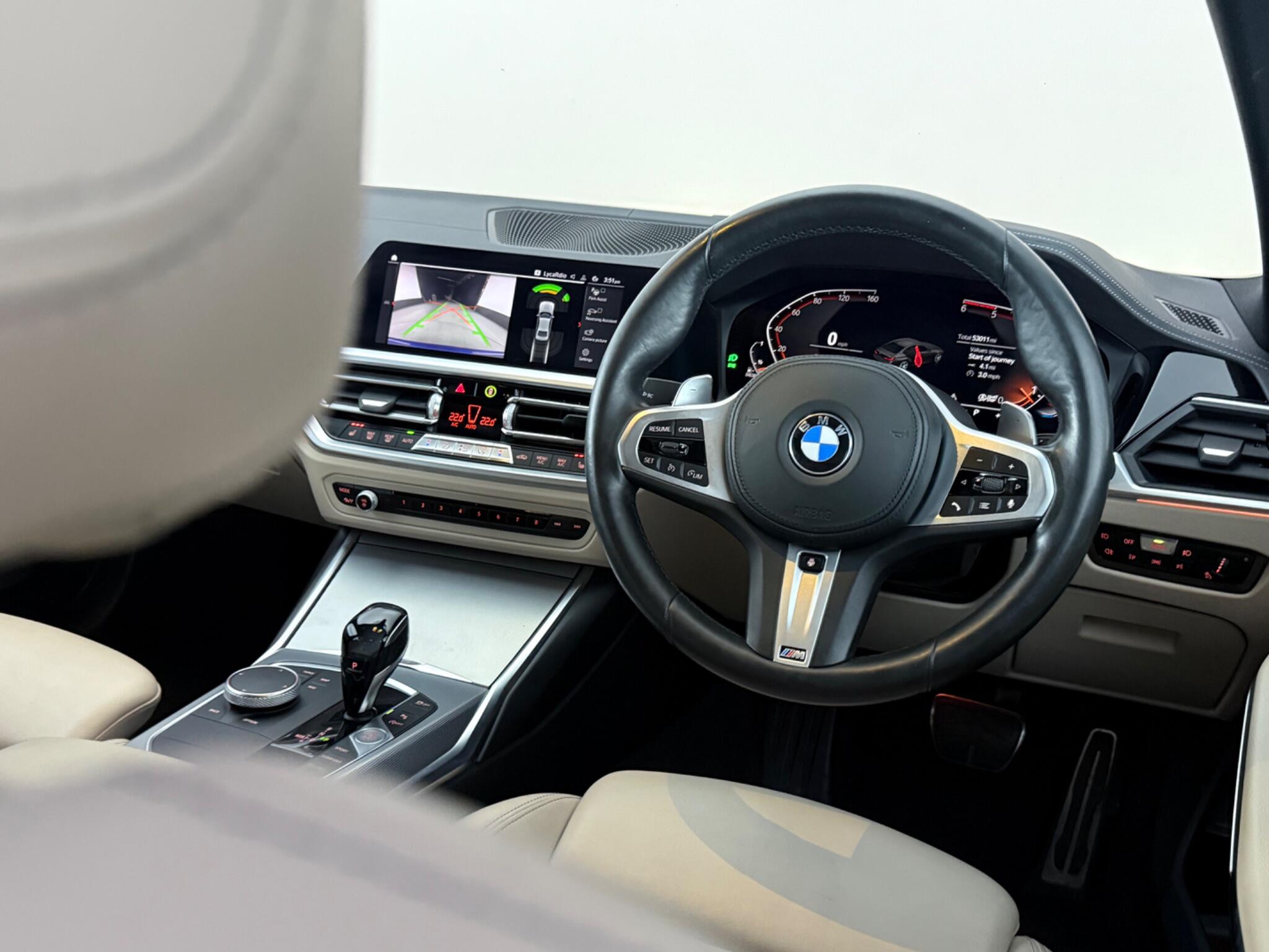 BMW 3 Series view 20