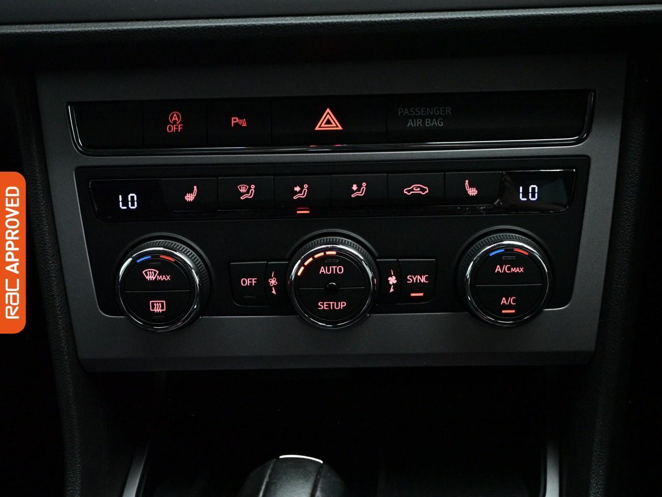 SEAT Leon view 19