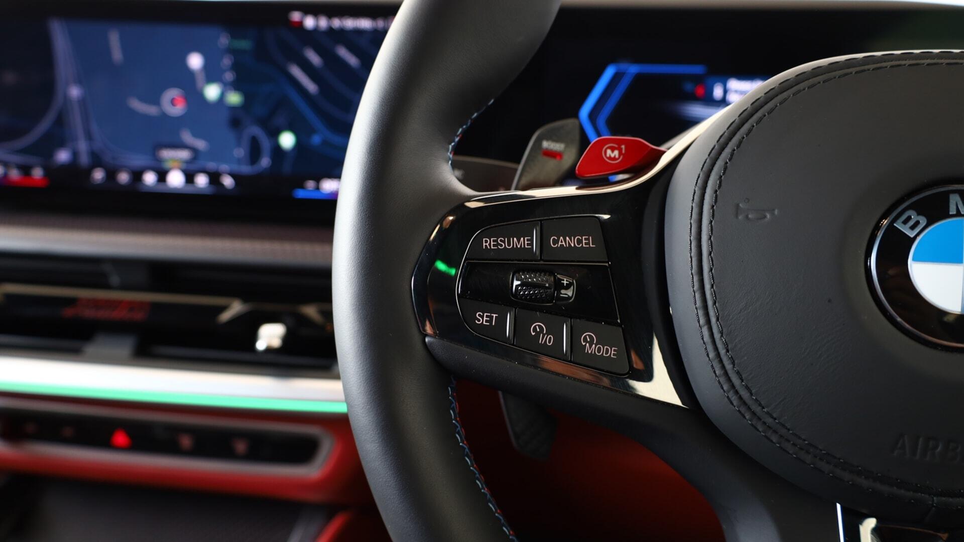 BMW XM view 17