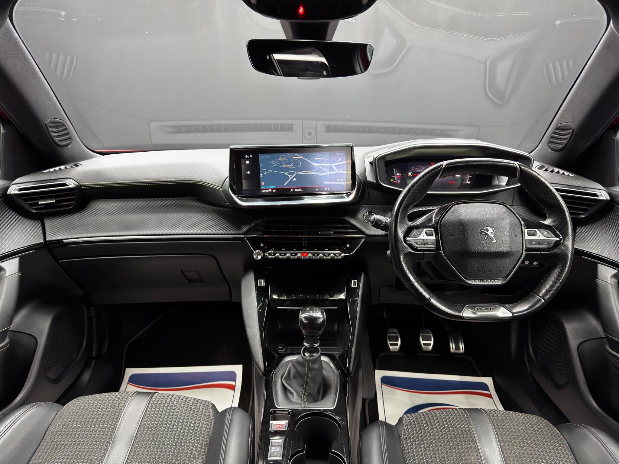 Peugeot 2008 view 10