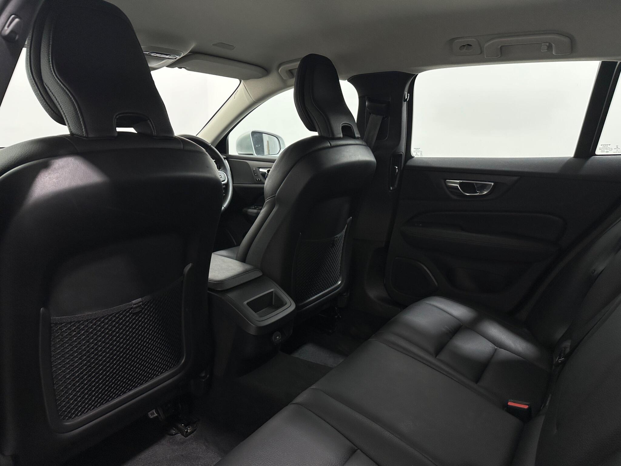 Volvo V60 view 37