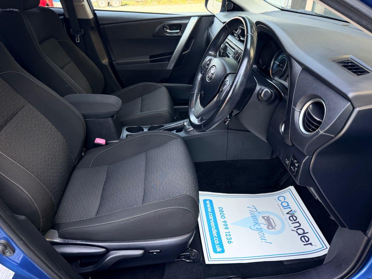 Toyota Auris view 15