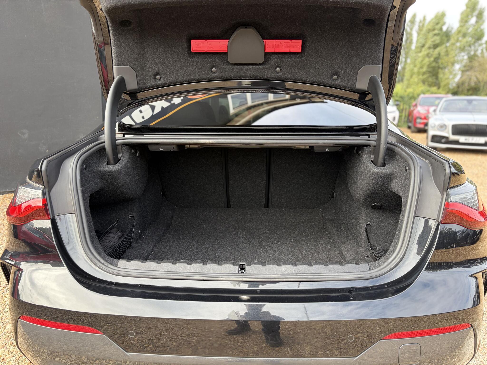 BMW 4 Series view 25