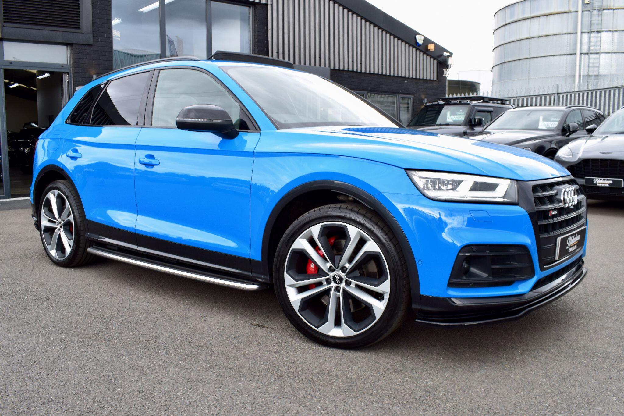 Audi SQ5 view 3