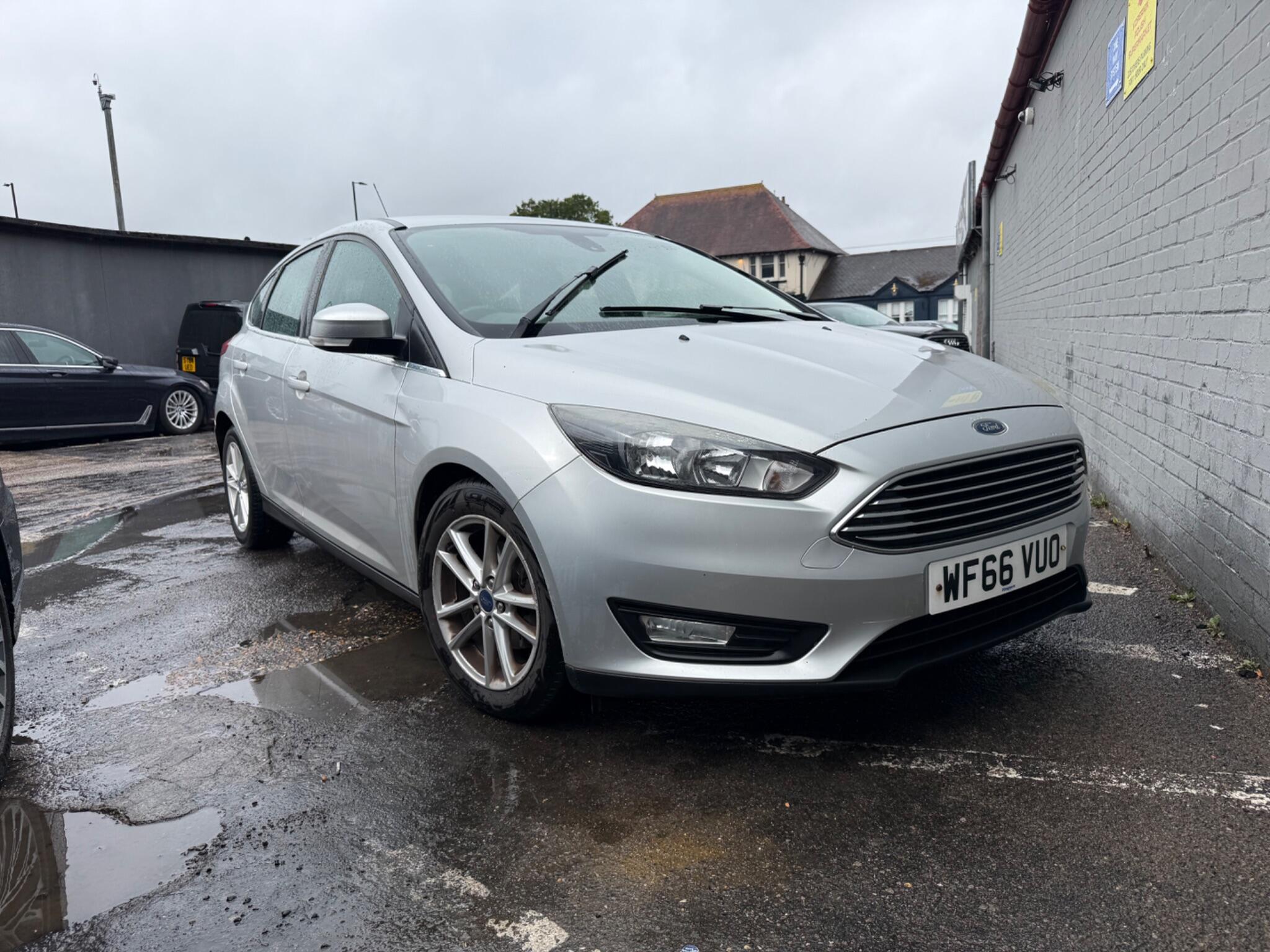 Ford Focus main image