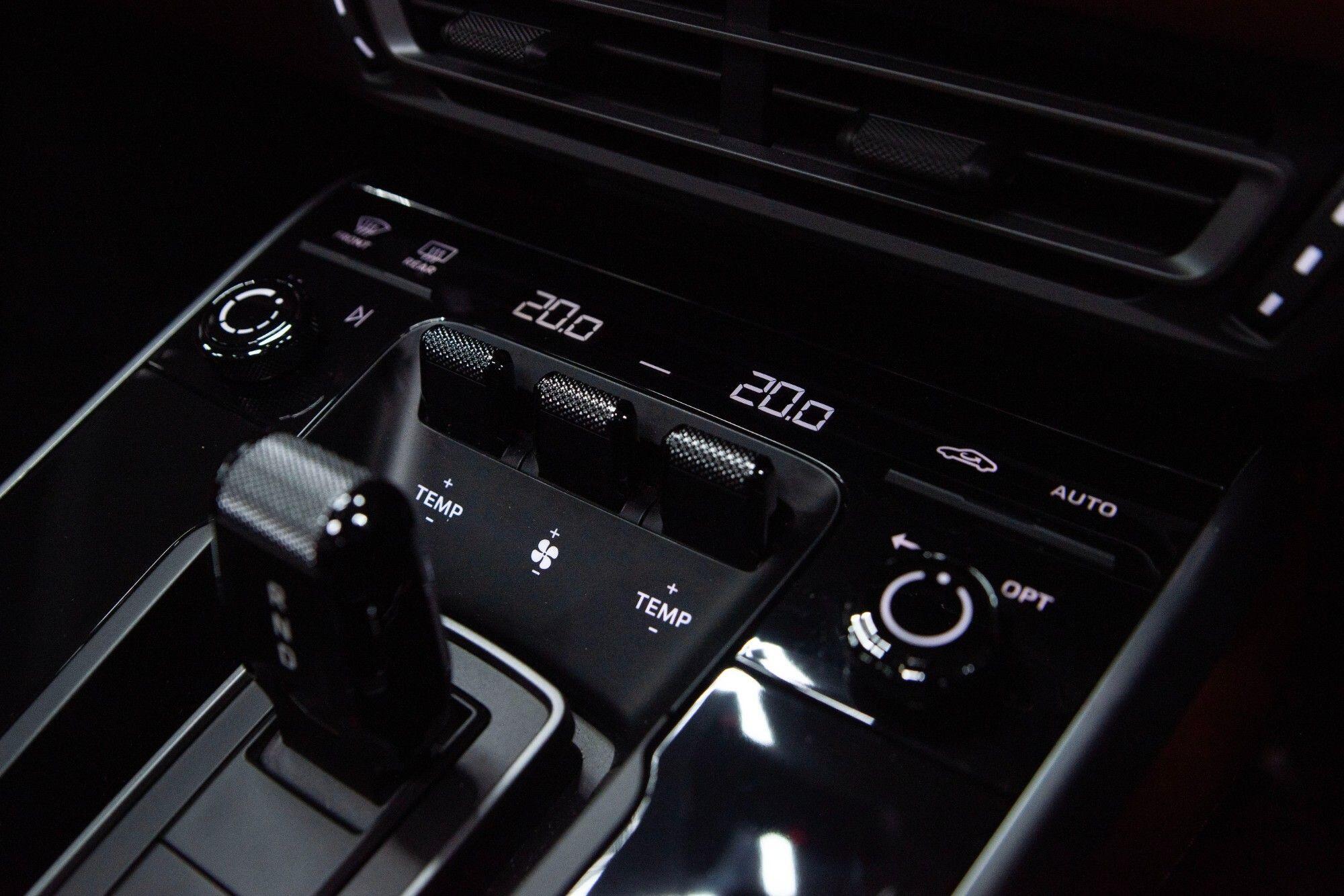 Porsche 911 view 36