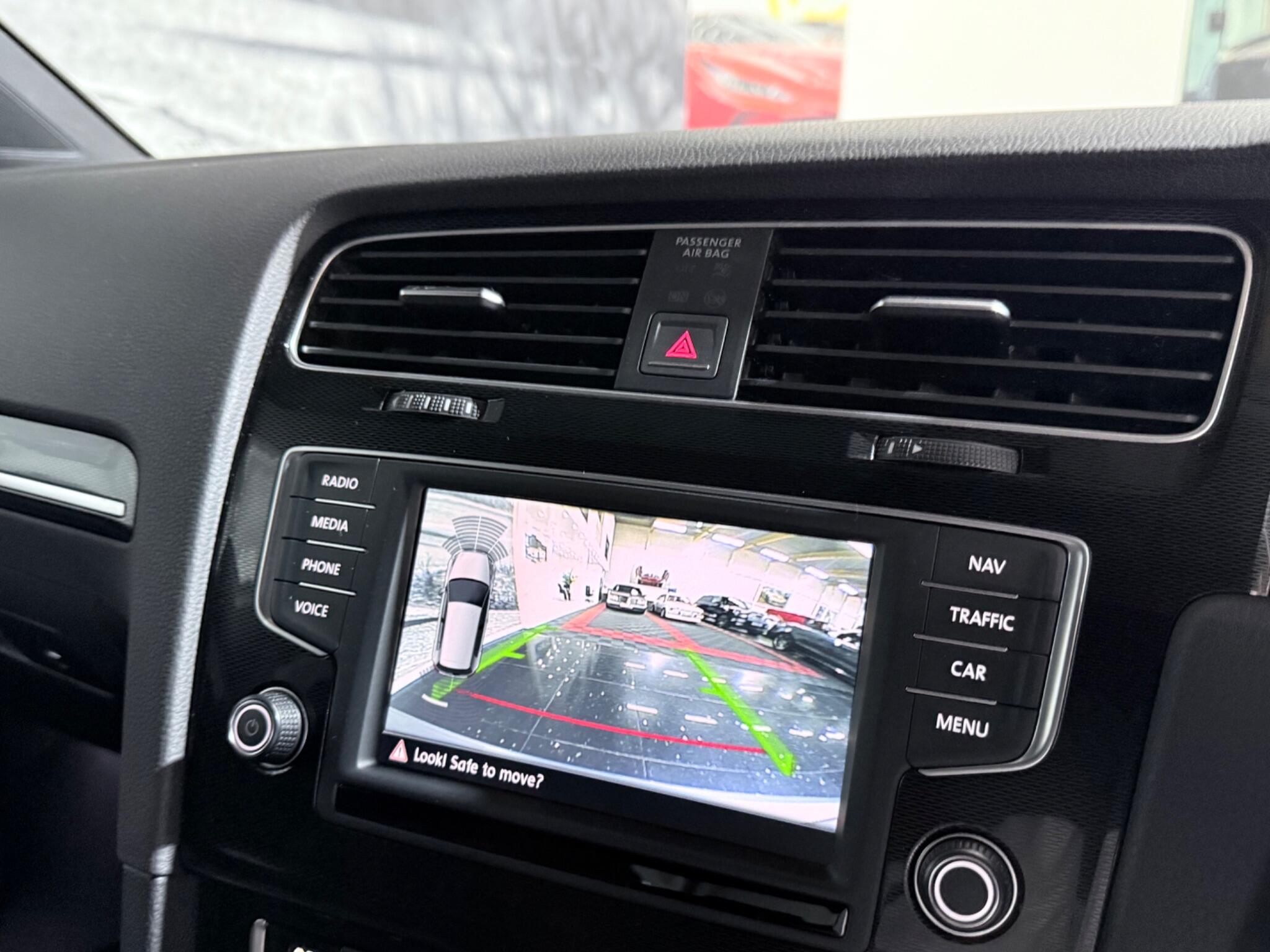 Volkswagen Golf view 41