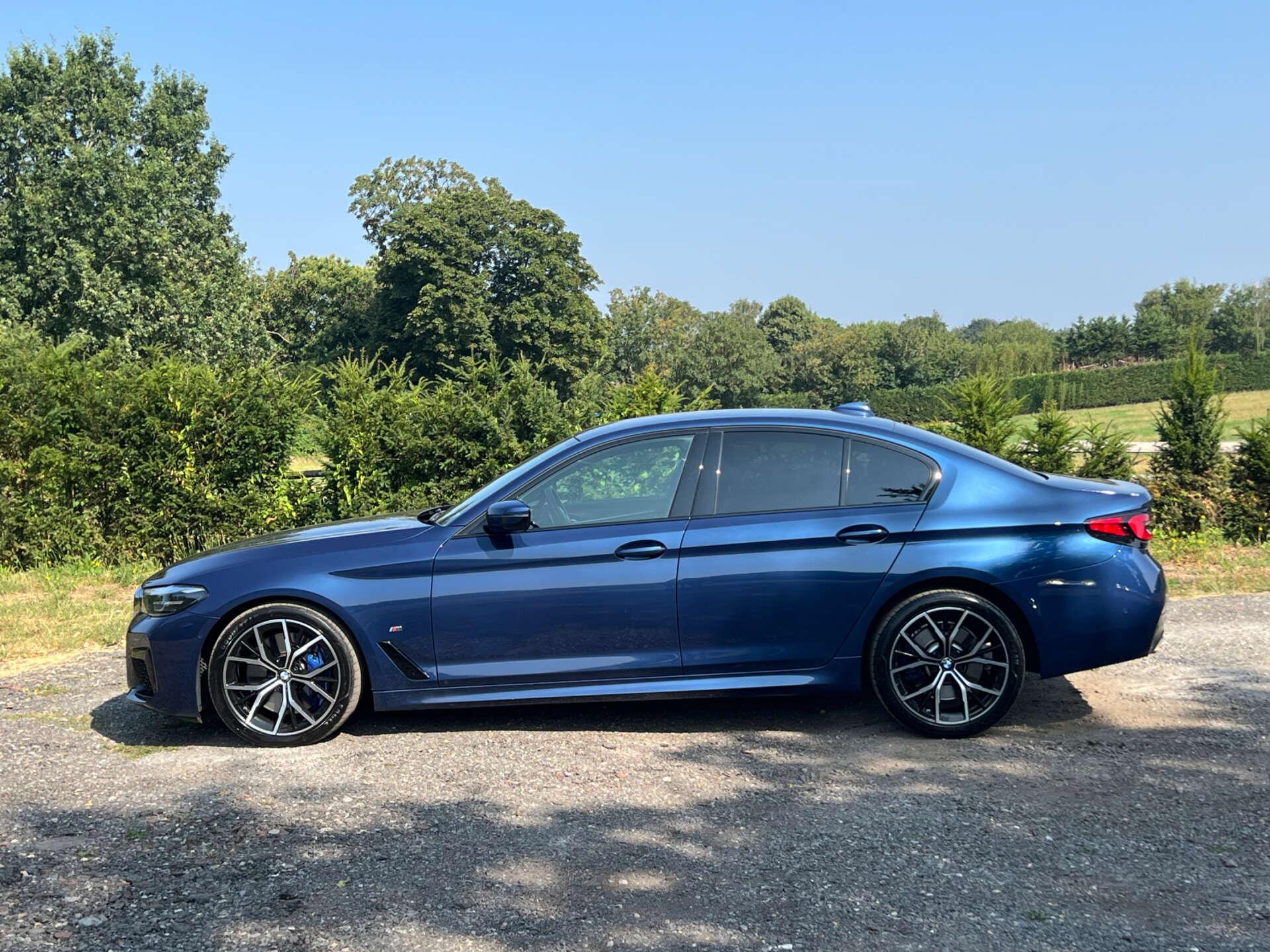 BMW 5 Series view 7