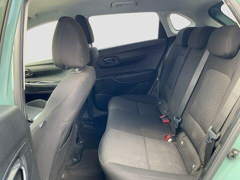 Hyundai i20 view 16