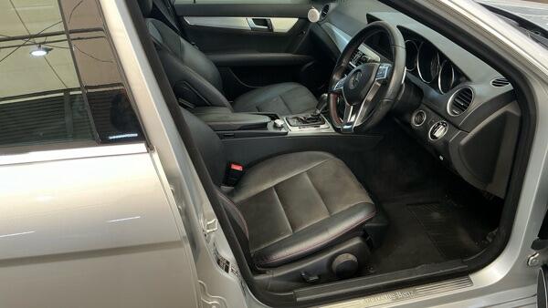 Mercedes-Benz C Class view 3