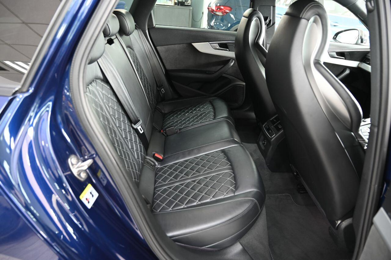 Audi S4 Avant view 16