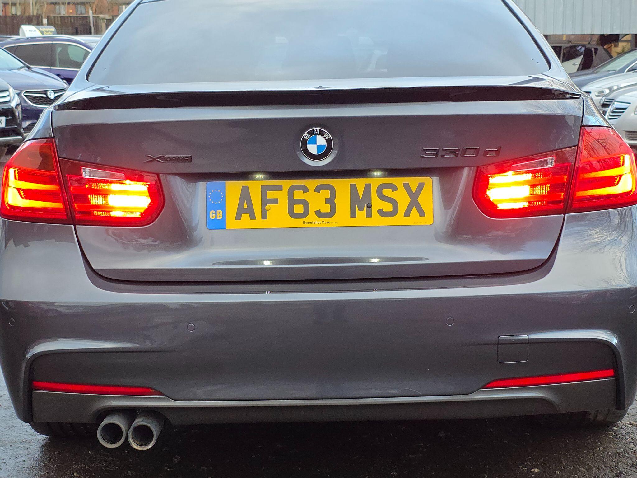 2013 BMW 3 Series image 10