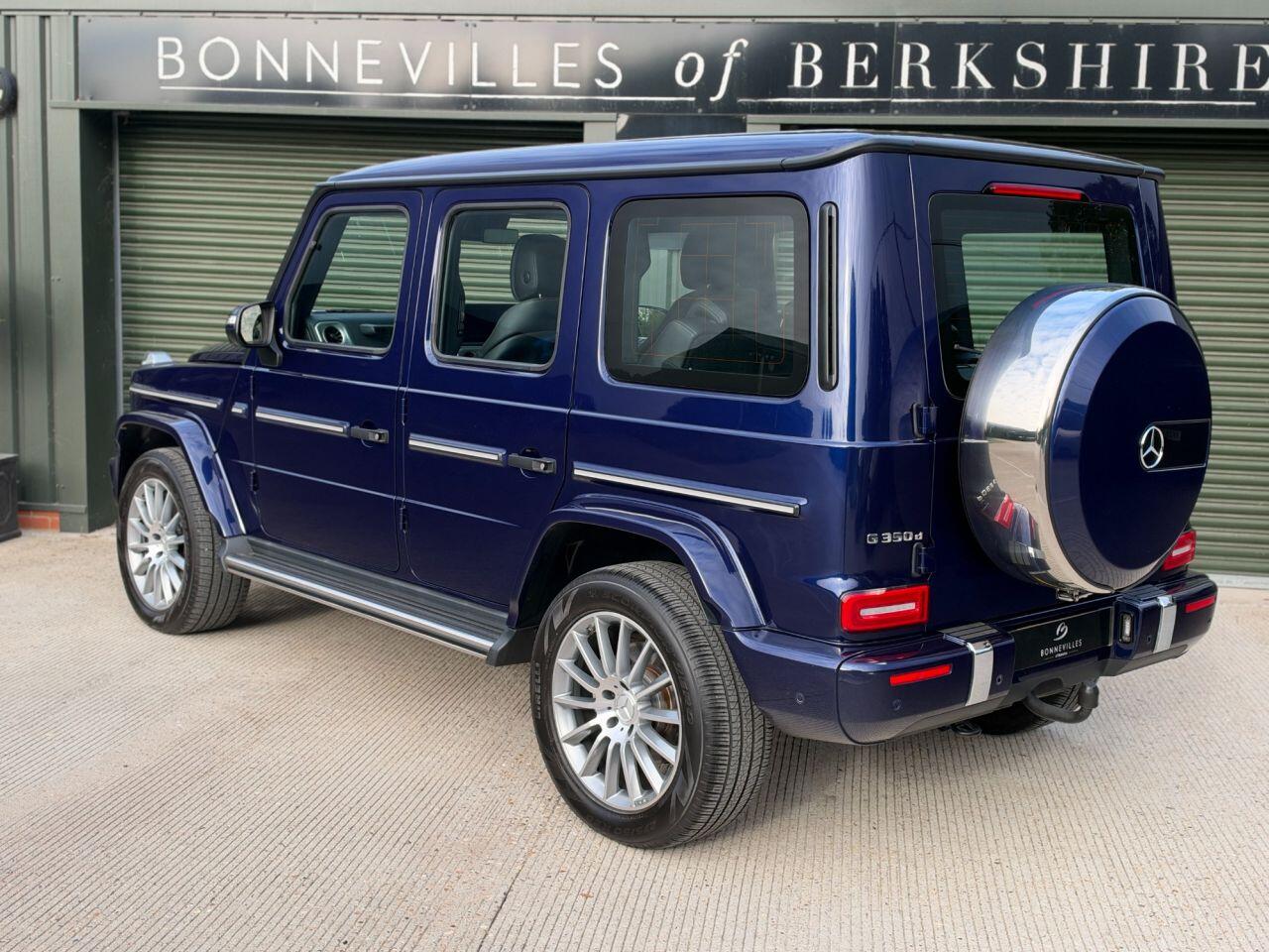 Mercedes-Benz G-Class view 28