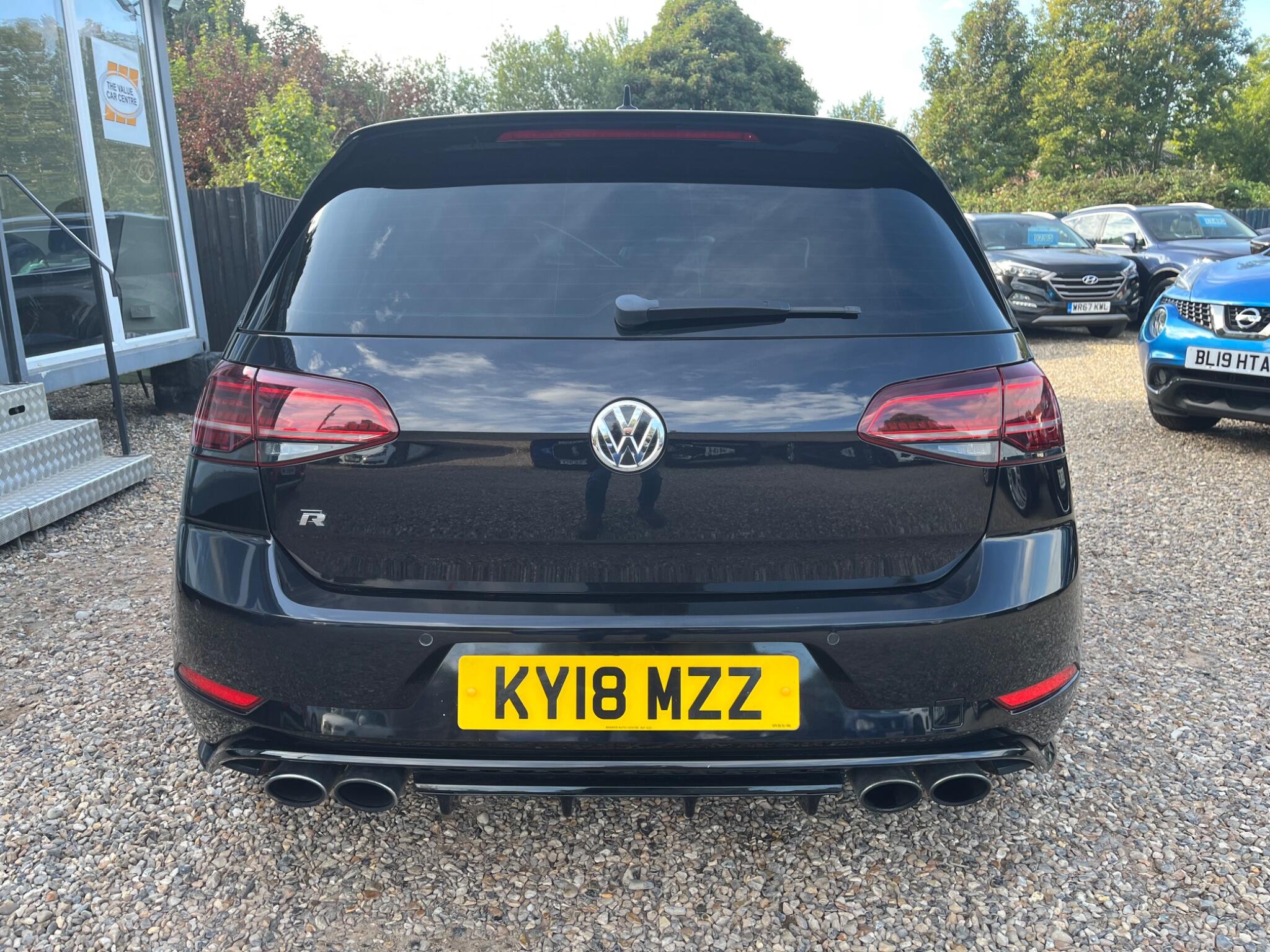 Volkswagen Golf view 5