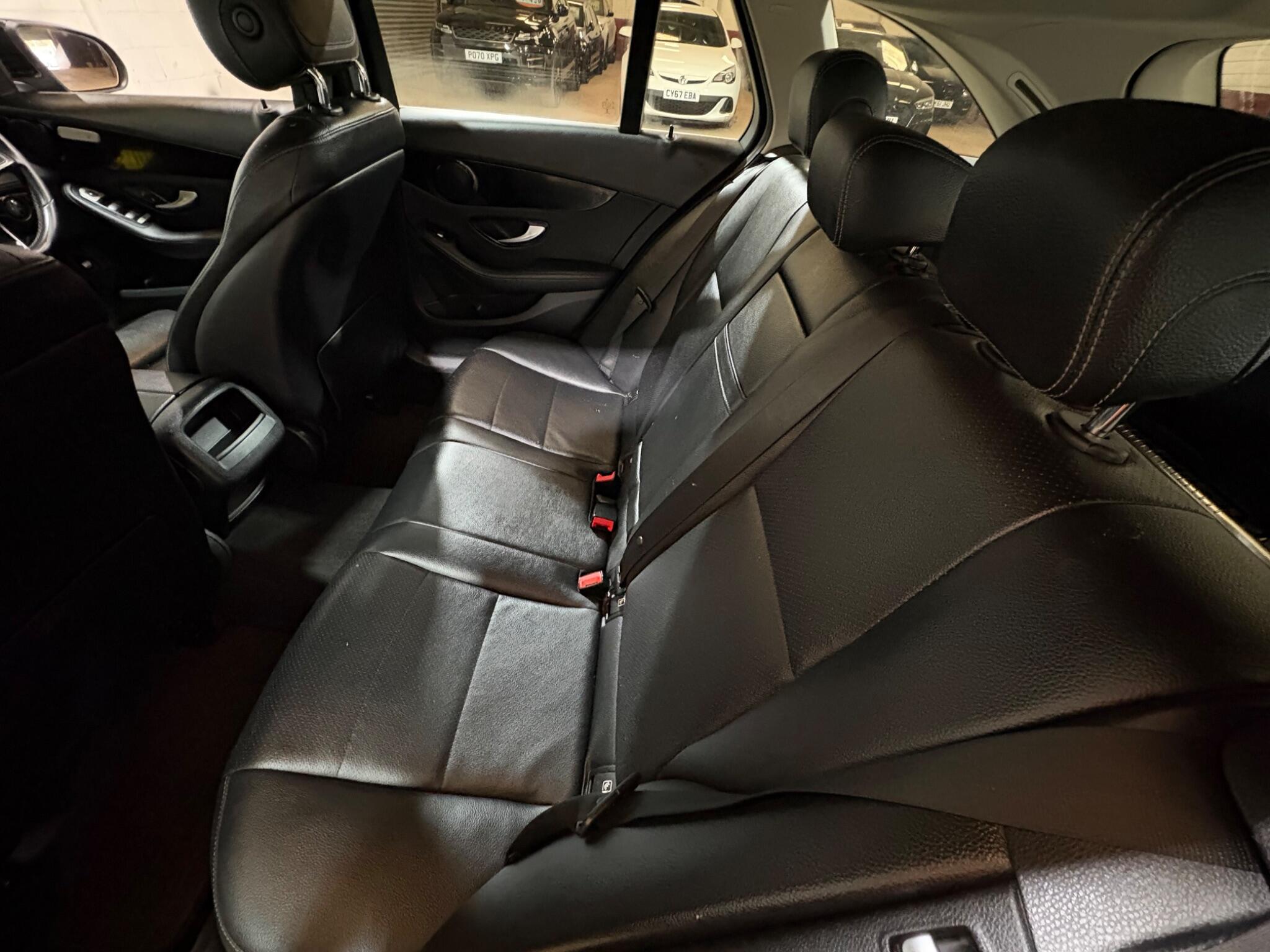 Mercedes-Benz C Class view 73