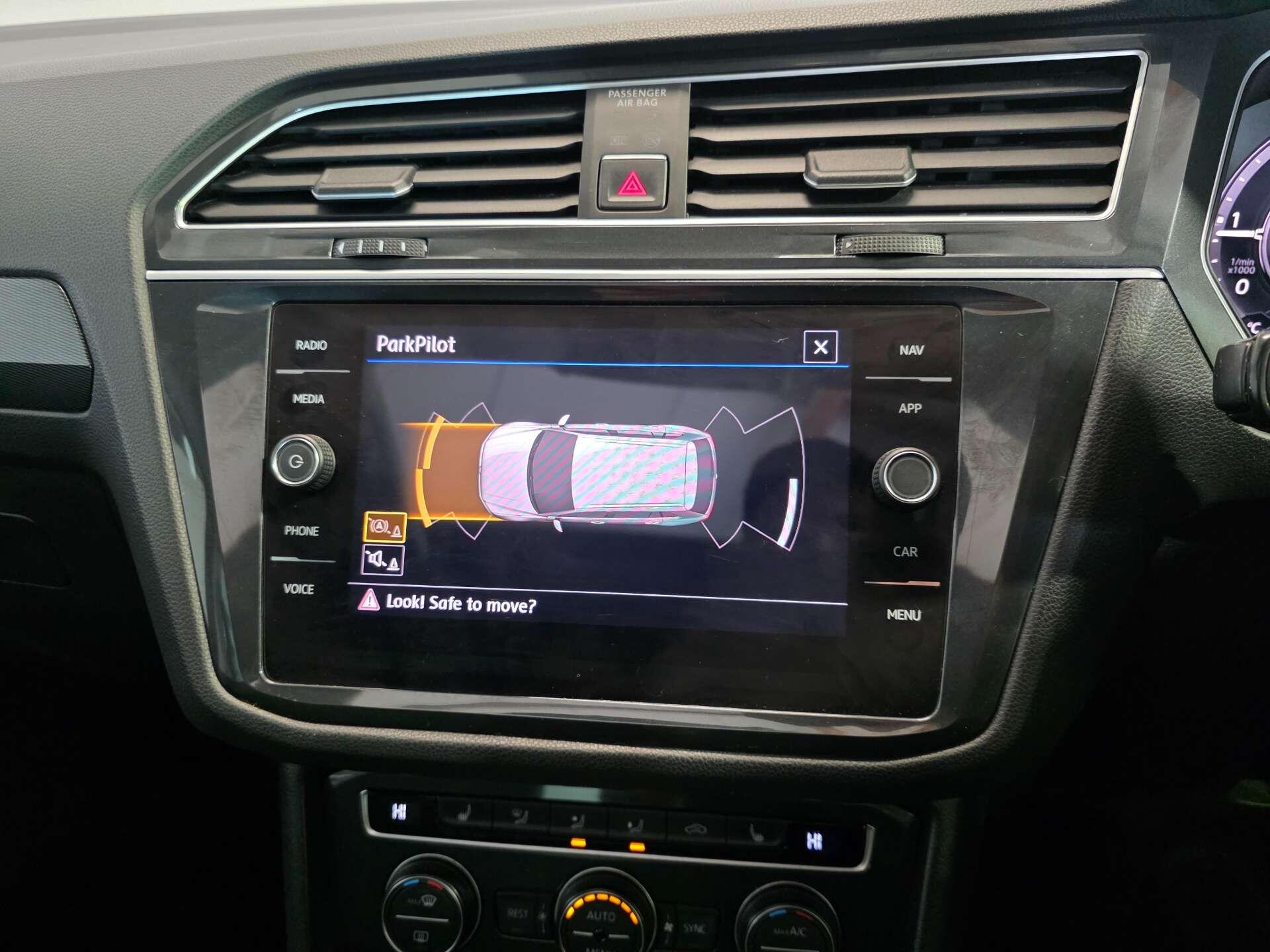 Volkswagen Tiguan view 28