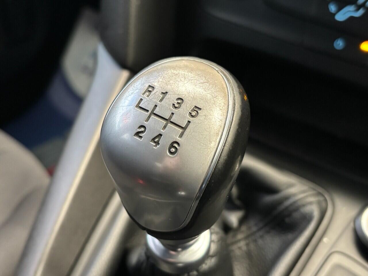 Ford Focus view 35