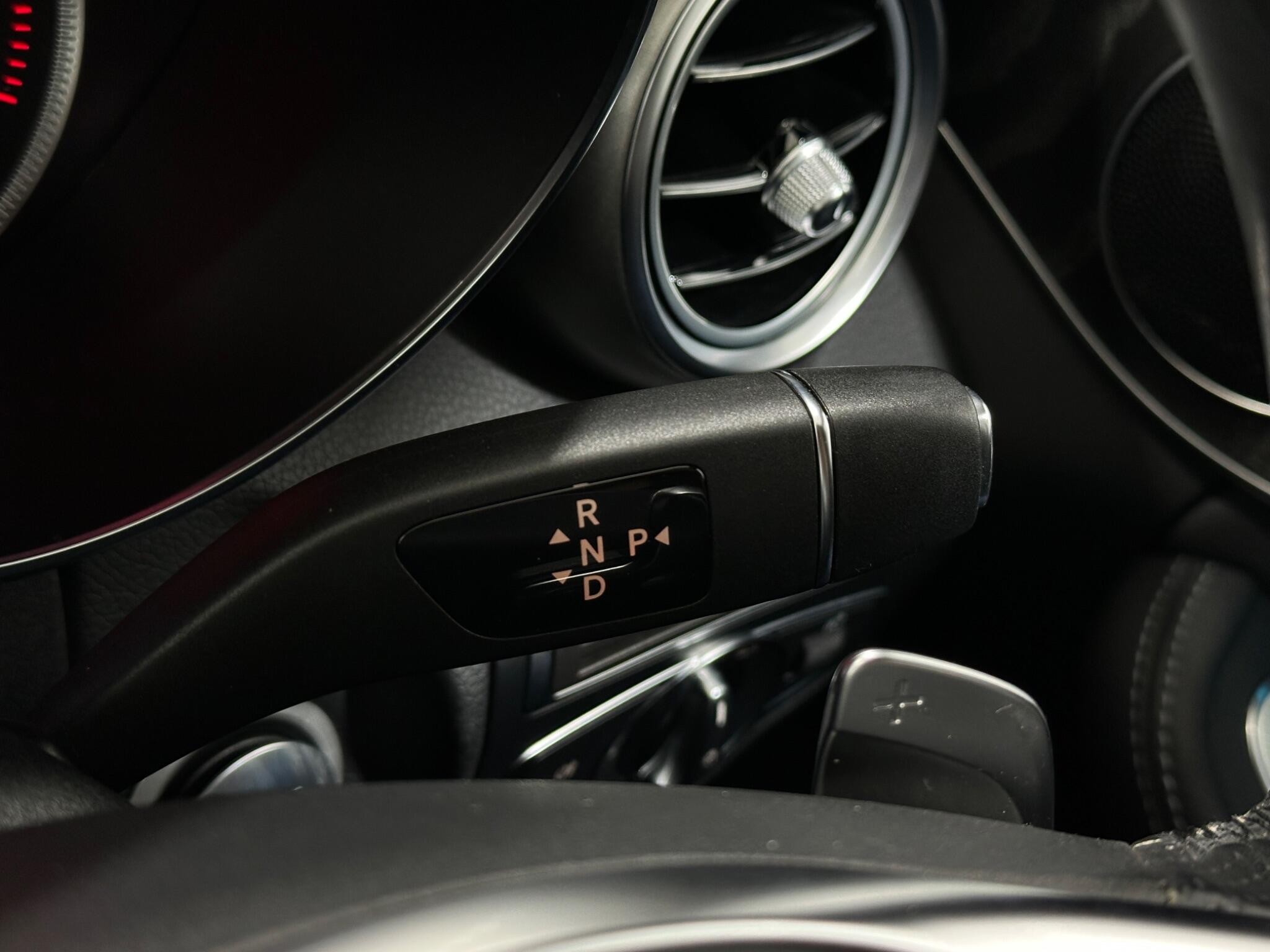 Mercedes-Benz C Class view 17