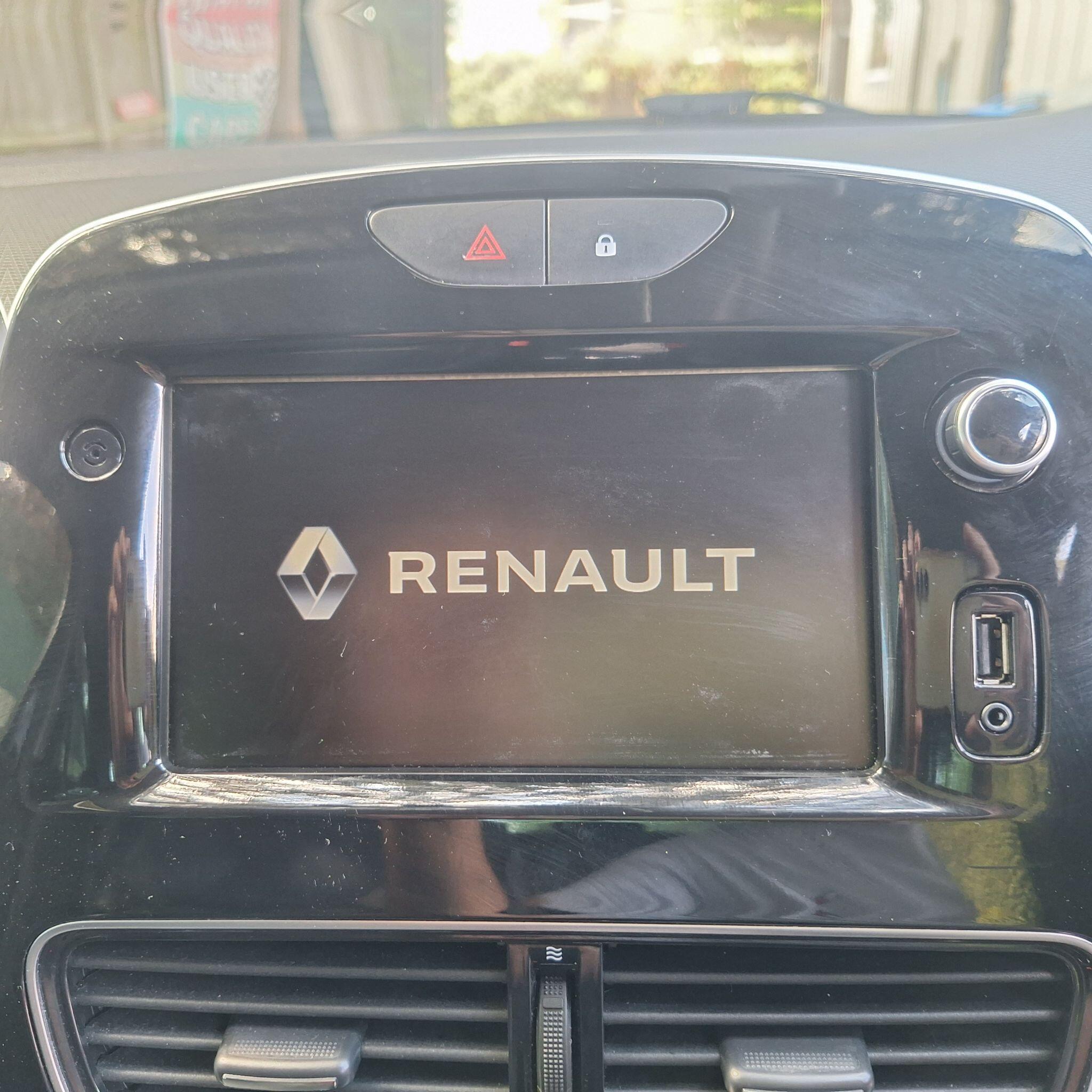 Renault Clio view 6