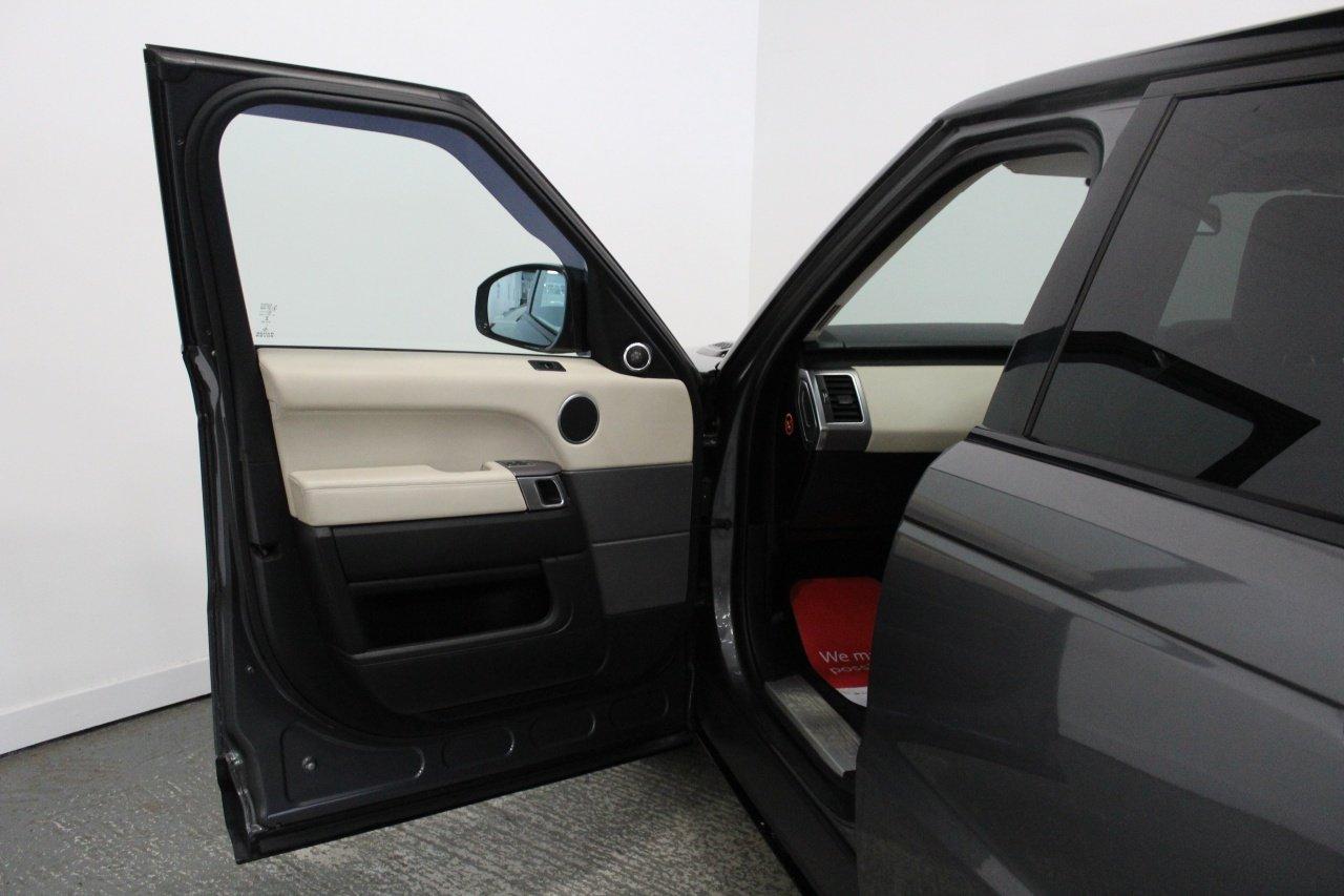 Land Rover Range Rover Sport view 26