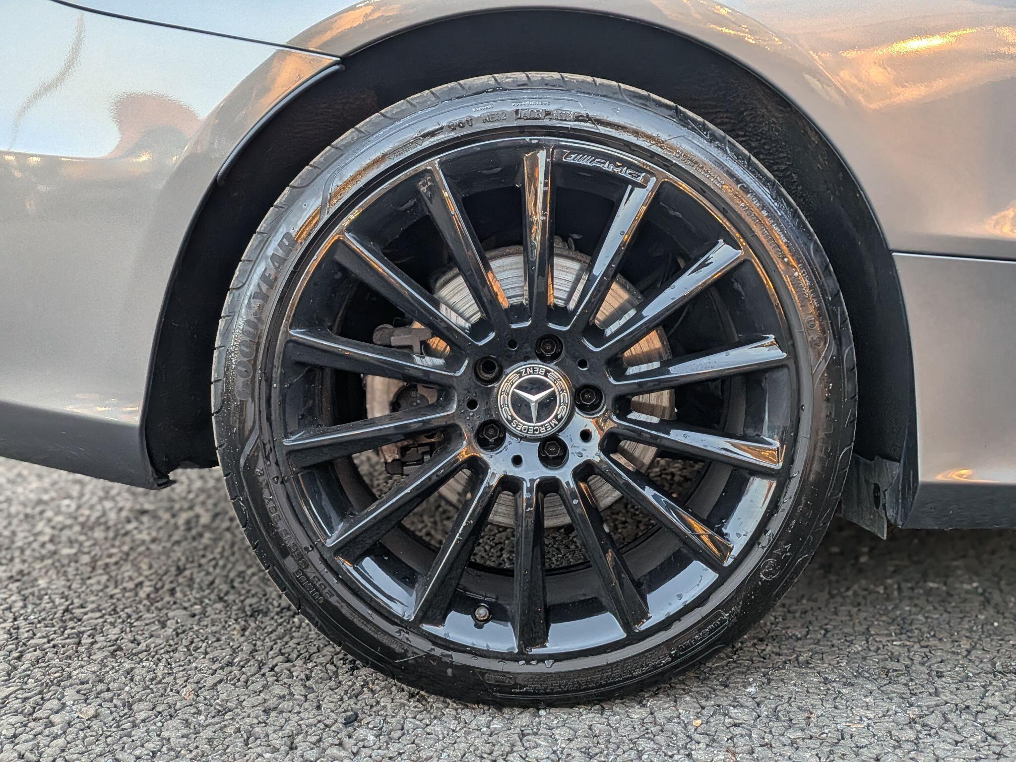 Mercedes-Benz C Class view 29