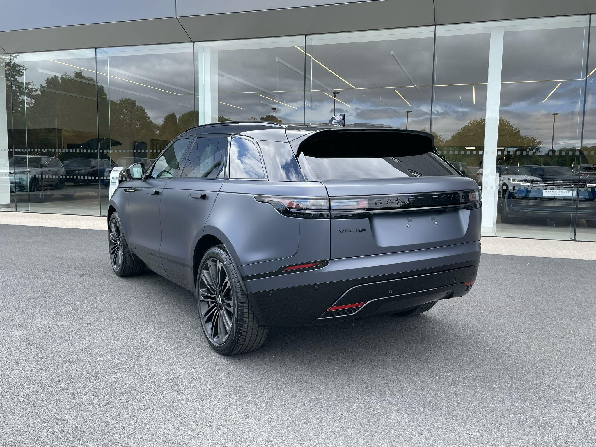 Land Rover Range Rover Velar view 6