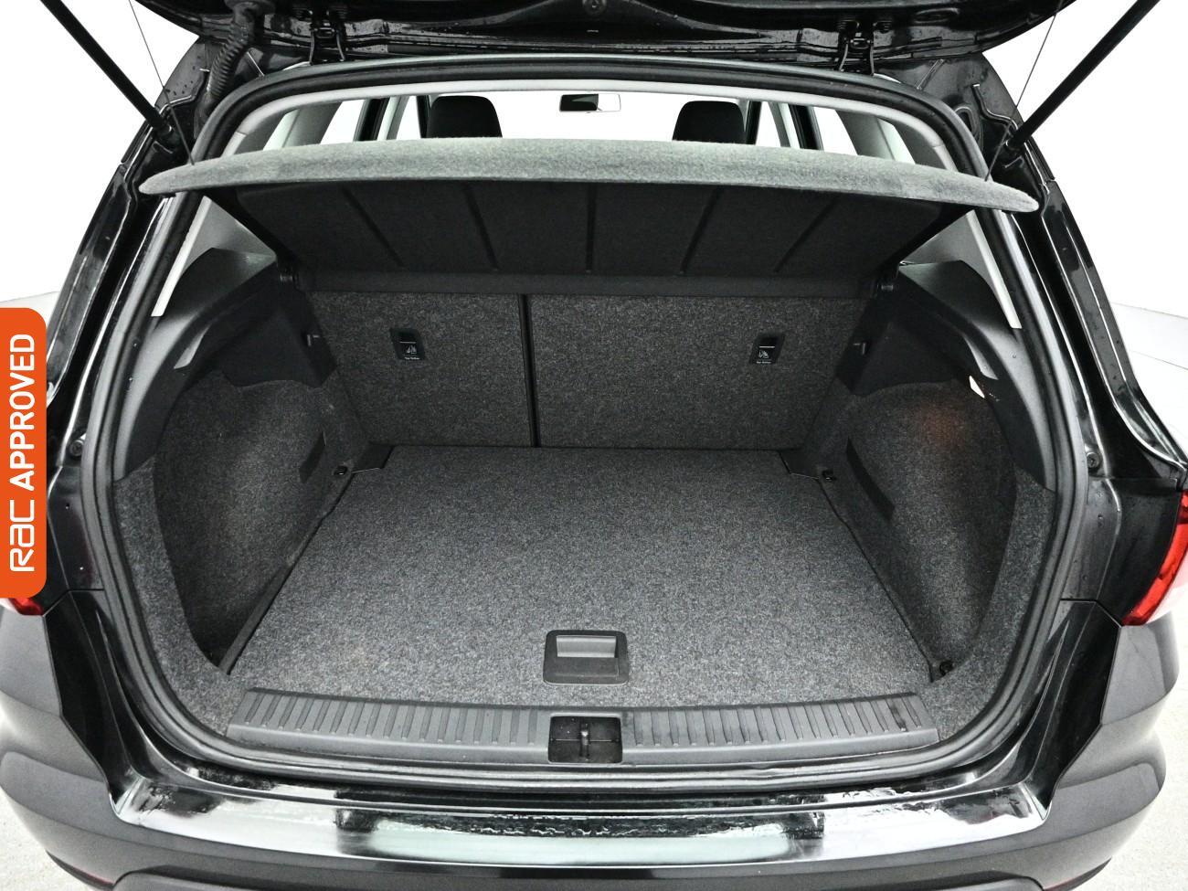 Seat Arona view 25