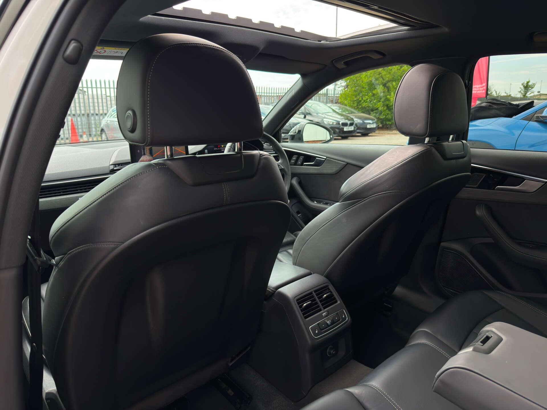 Audi A4 view 35