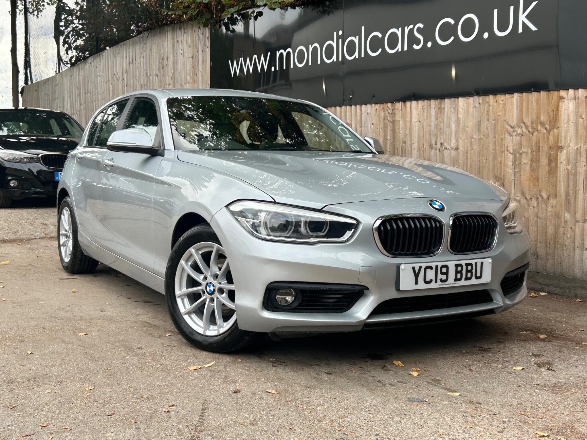 BMW 1 Series view 12