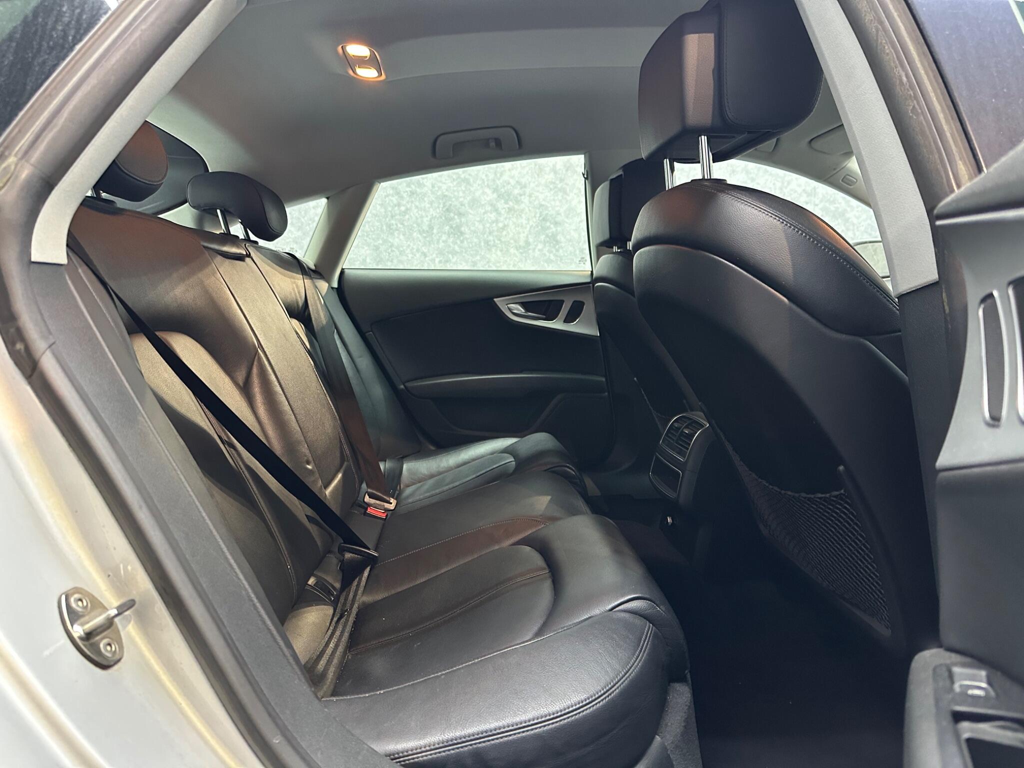 Audi A7 view 9