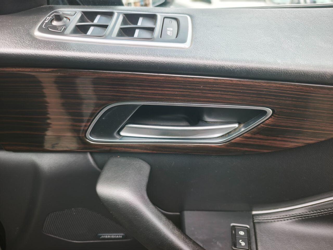 Jaguar F-Pace view 23