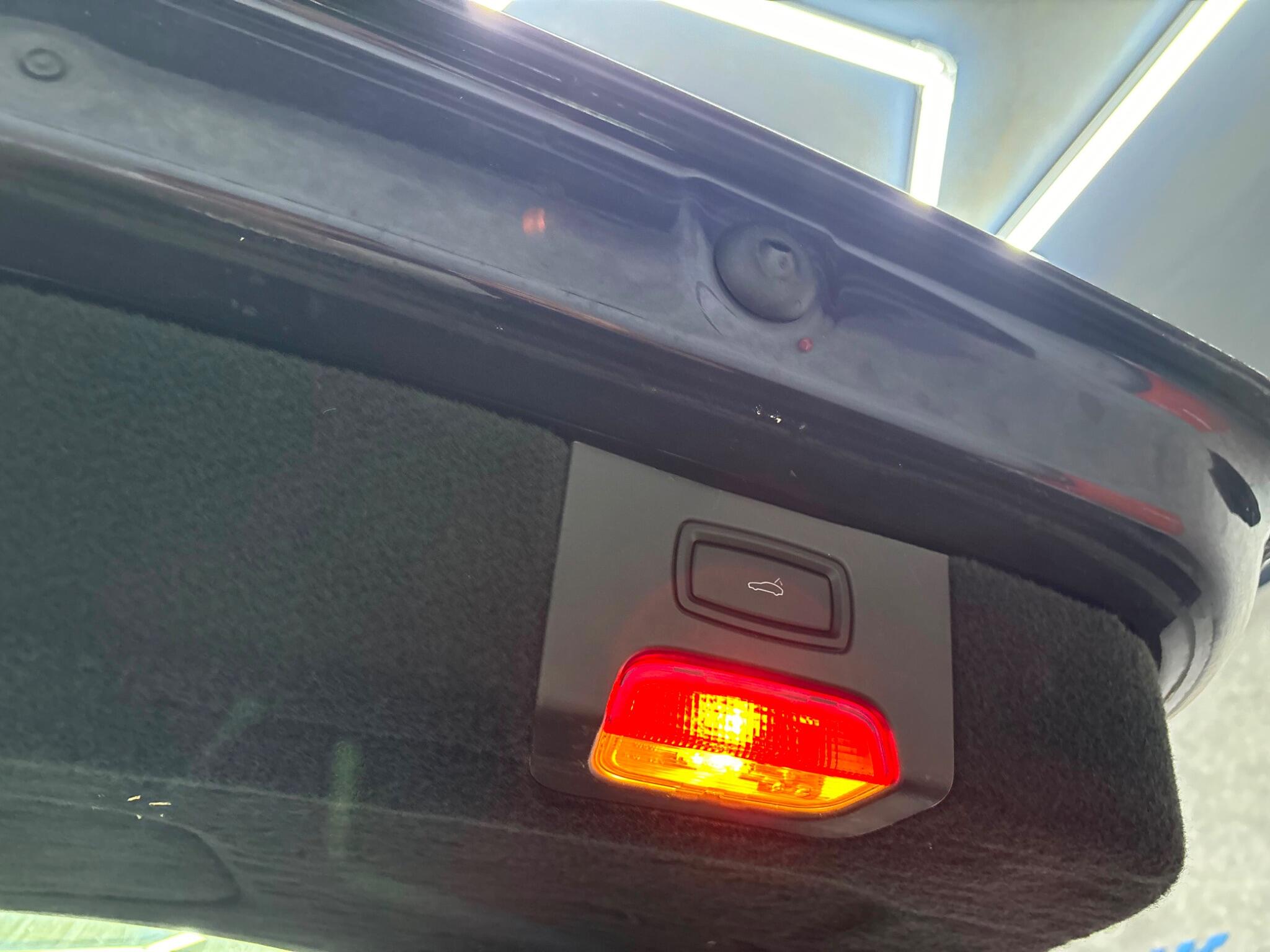 Porsche Cayenne view 43