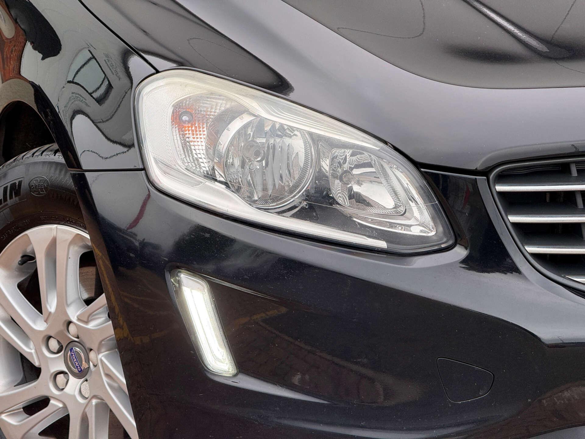 Volvo XC60 view 19