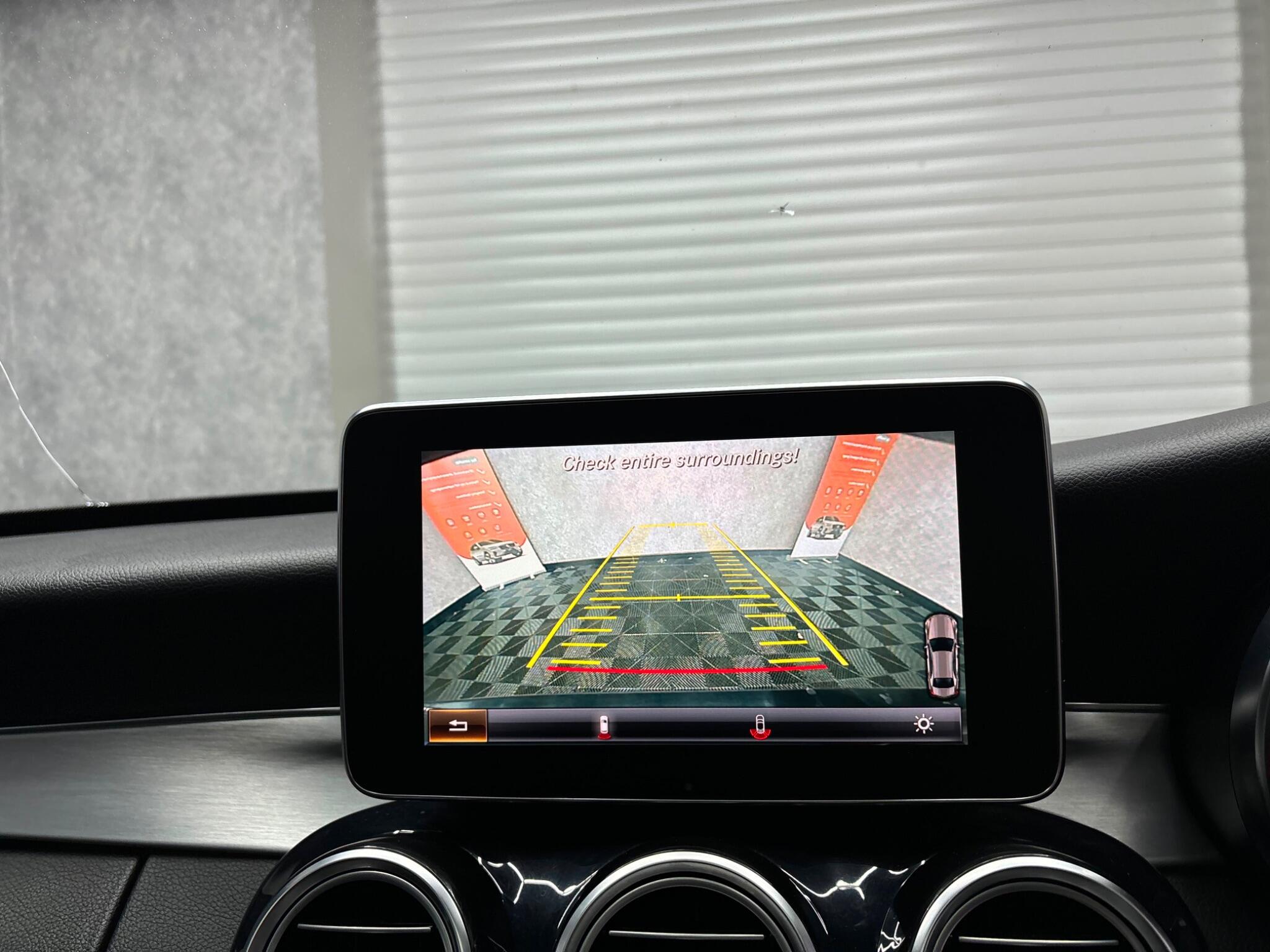 Mercedes-Benz C Class view 22