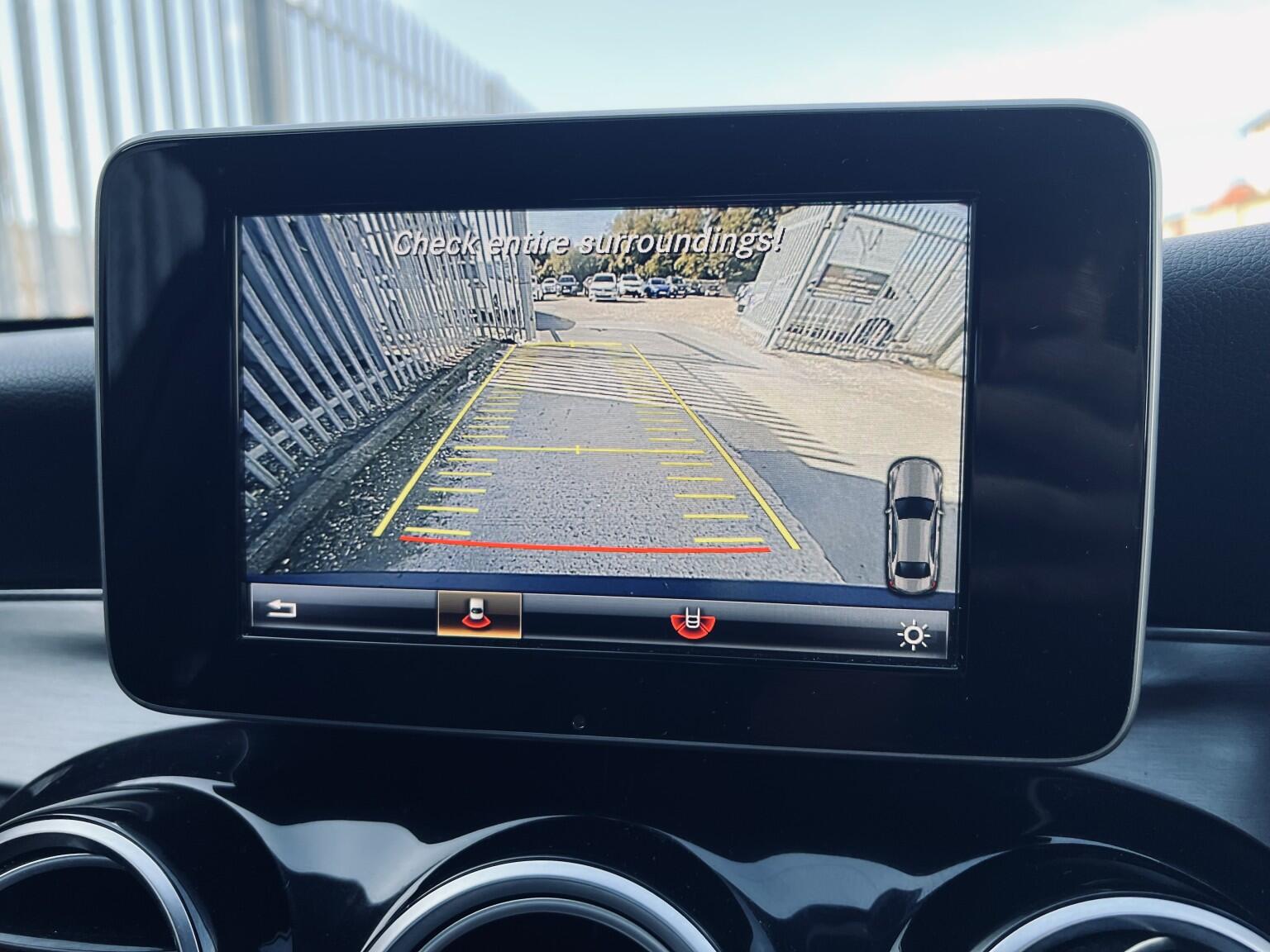 Mercedes-Benz C-Class view 18