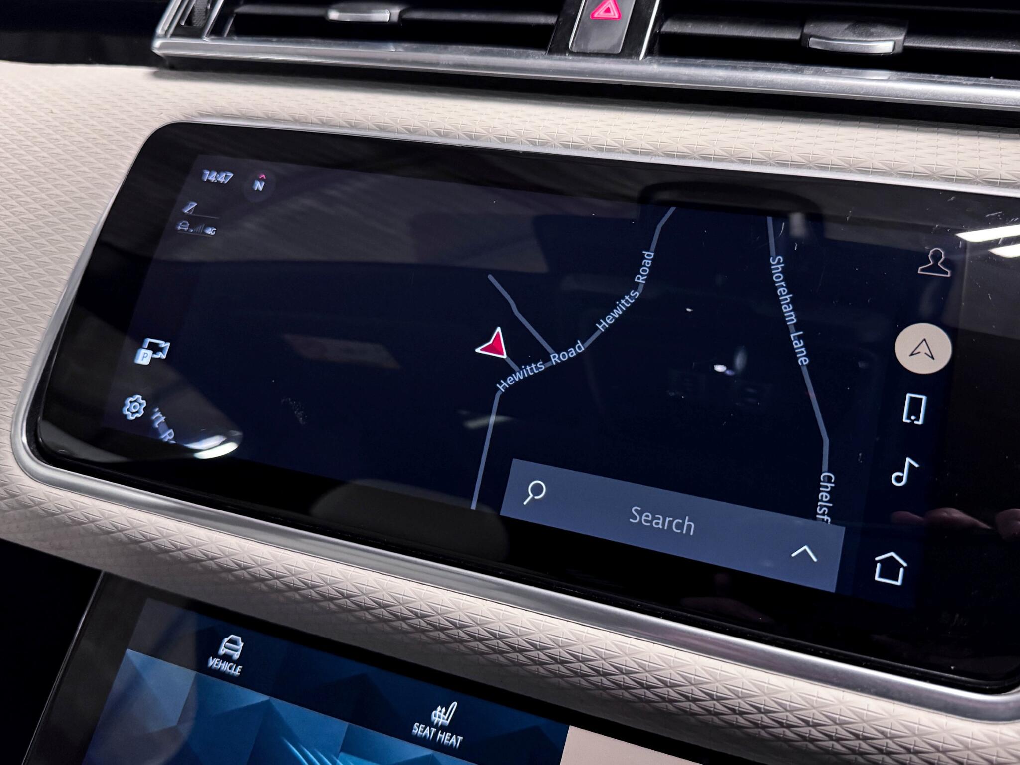 Land Rover Range Rover Velar view 38