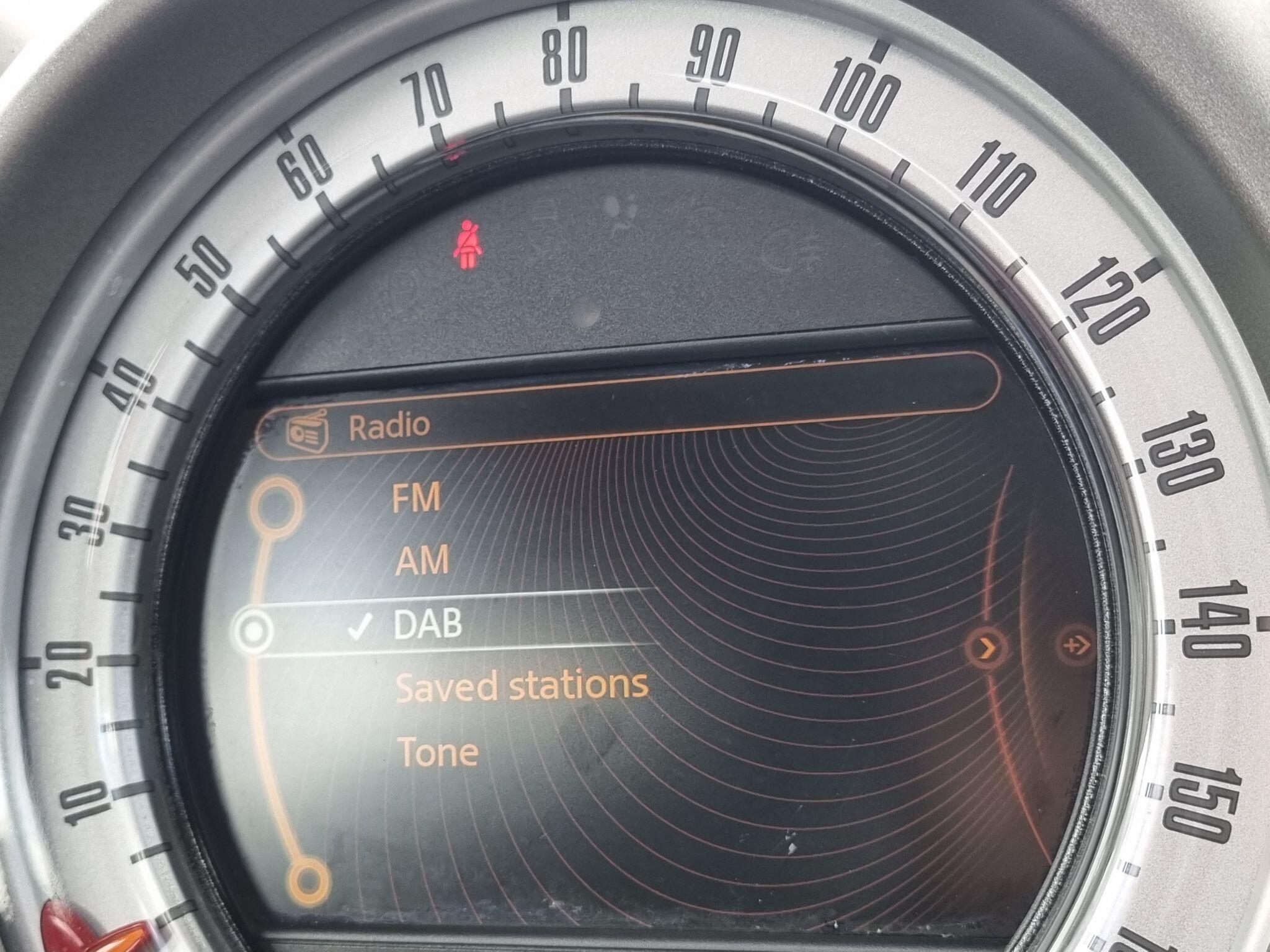 Mini Countryman view 21