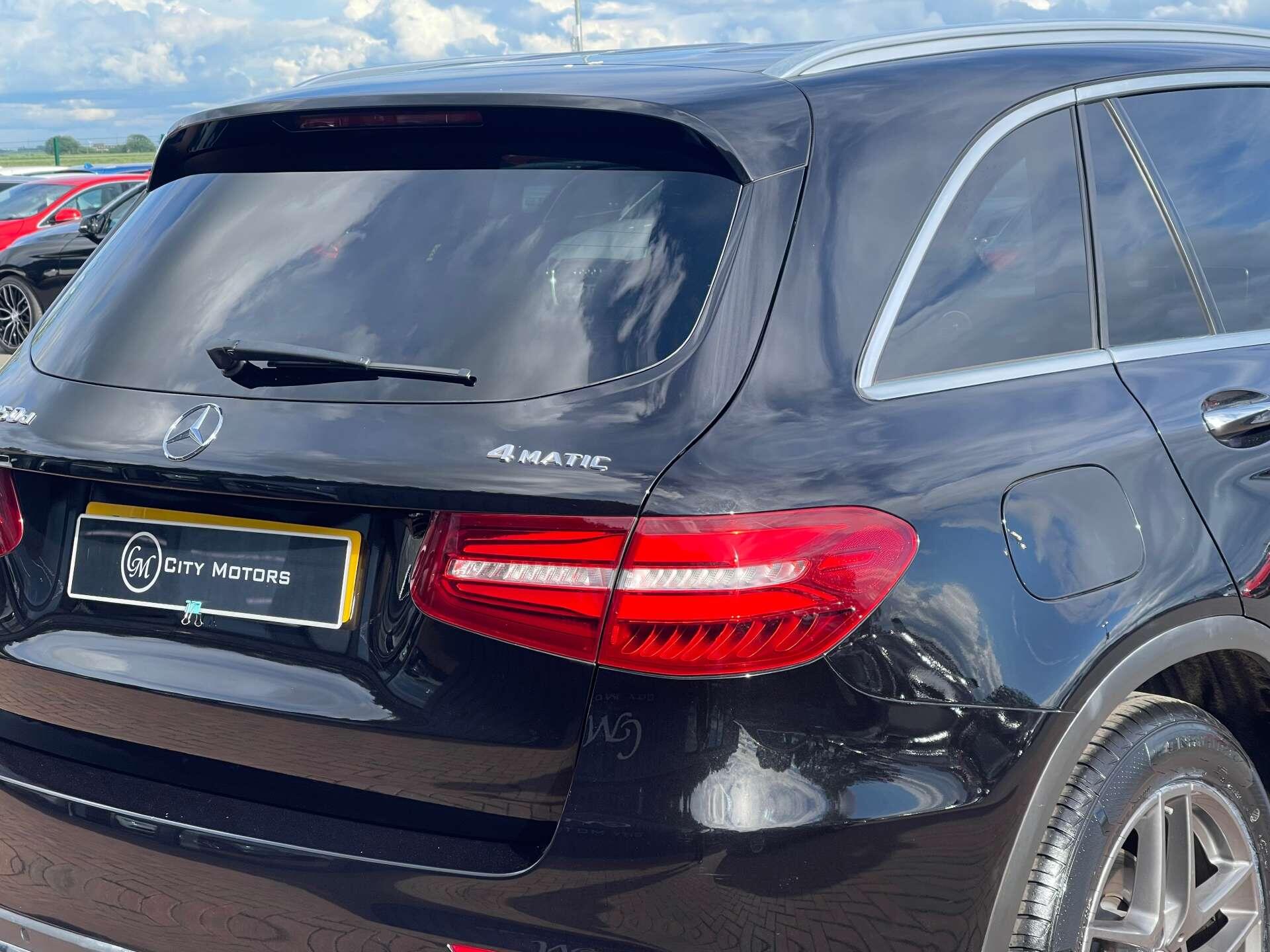 Mercedes-Benz GLC view 11