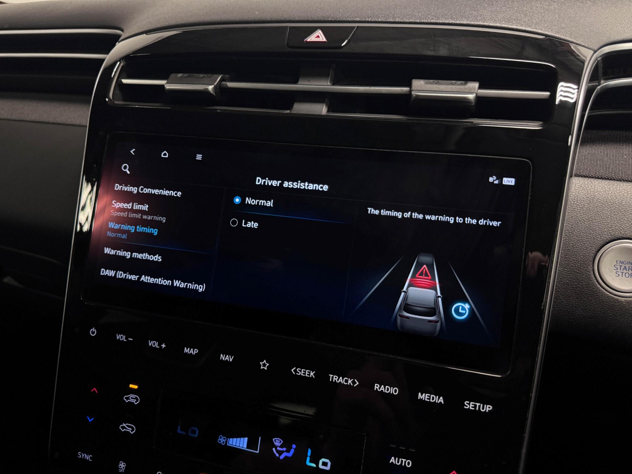 Hyundai Tucson view 50
