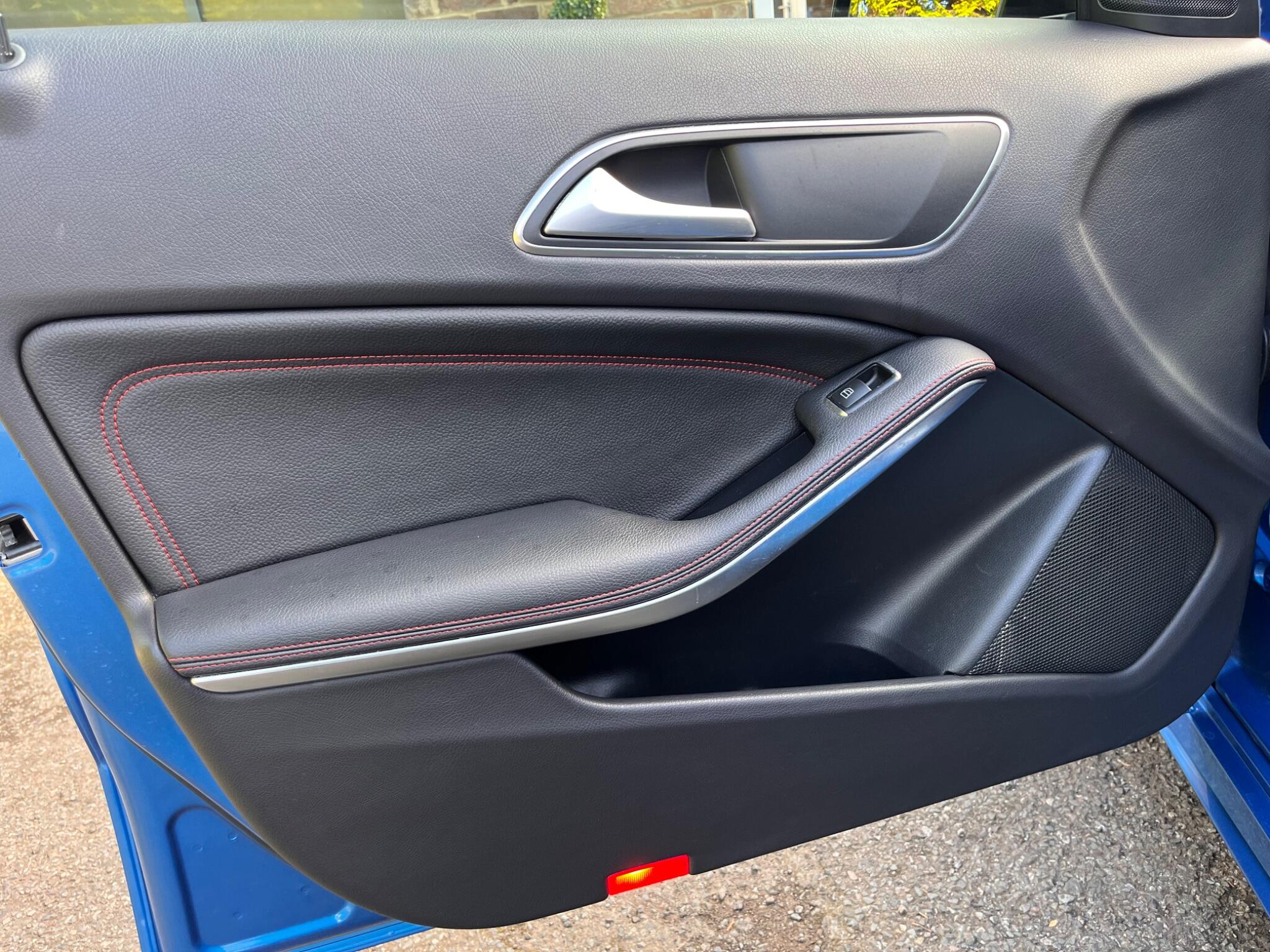 Mercedes-Benz A-Class view 40