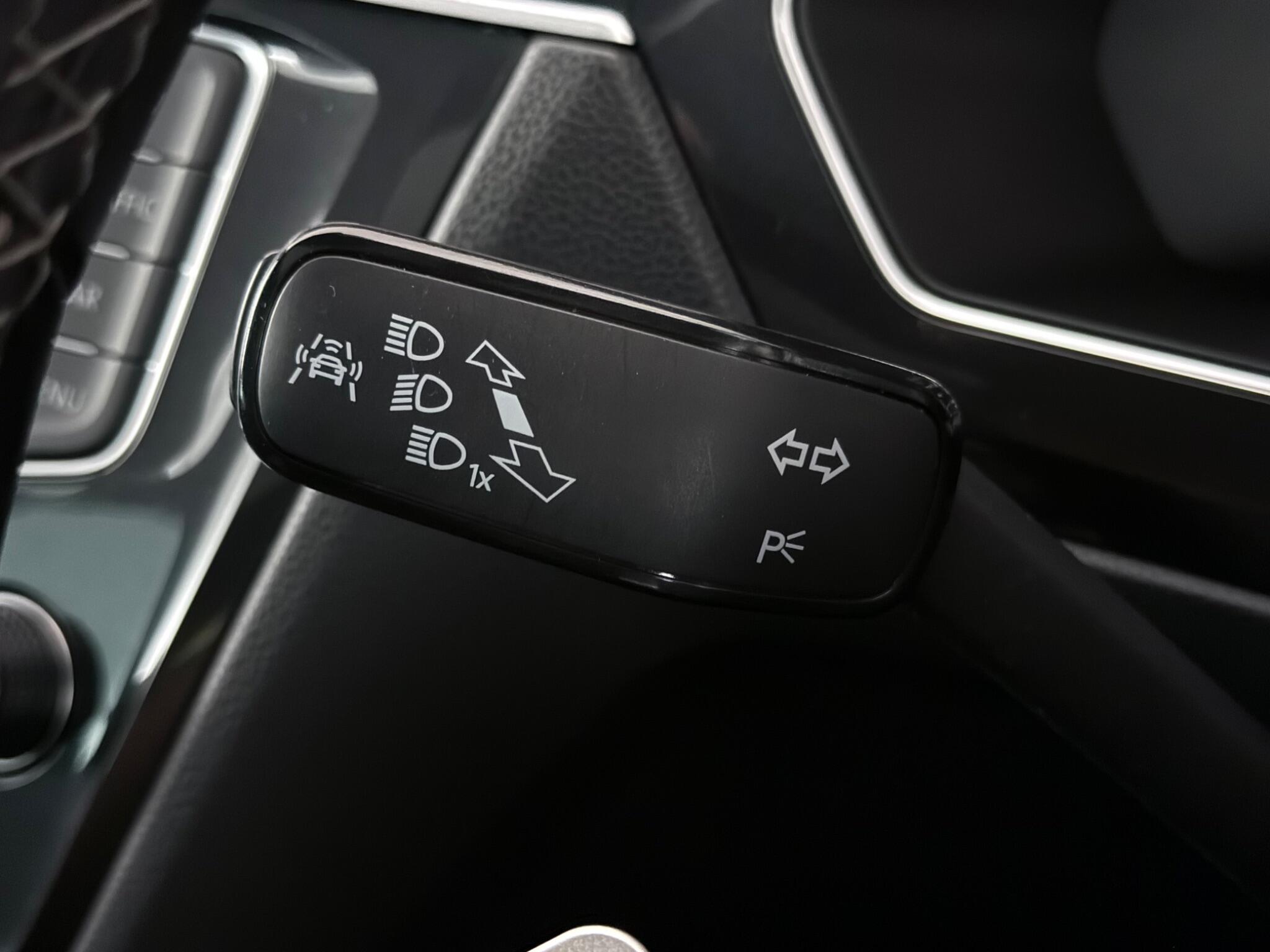 Volkswagen Tiguan view 14