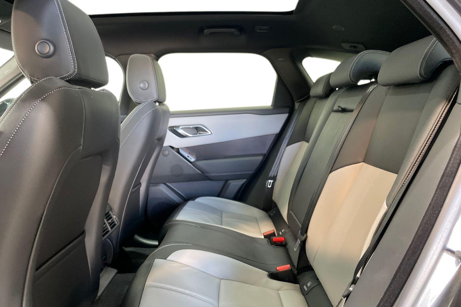 Land Rover Range Rover Velar view 4
